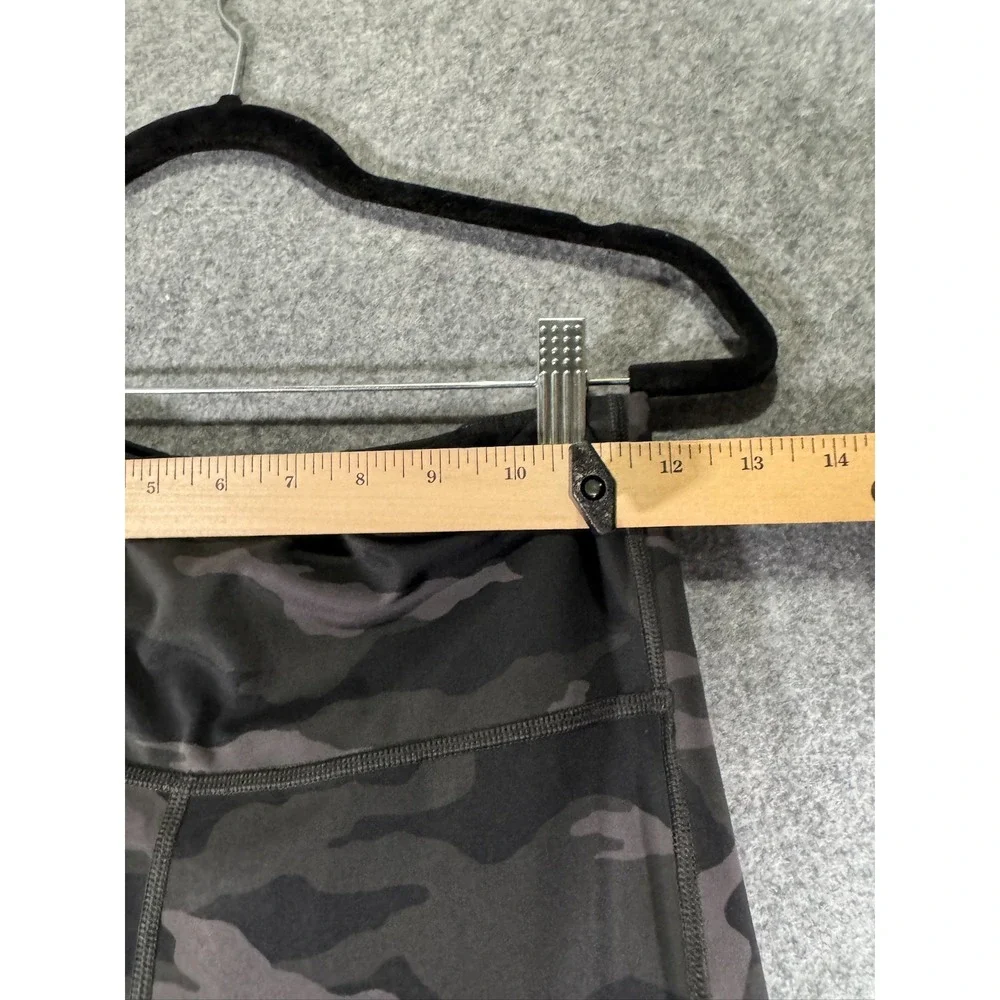 Athleta Ultimate Camo 7/8 Tight Black Camouflage Leggings‎ Pockets 531773 Small